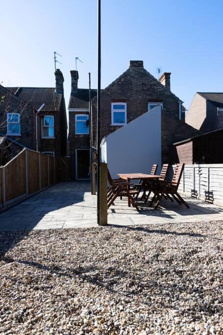 Fully Refurbished Property-March 22-Next To Beach Lowestoft Ngoại thất bức ảnh